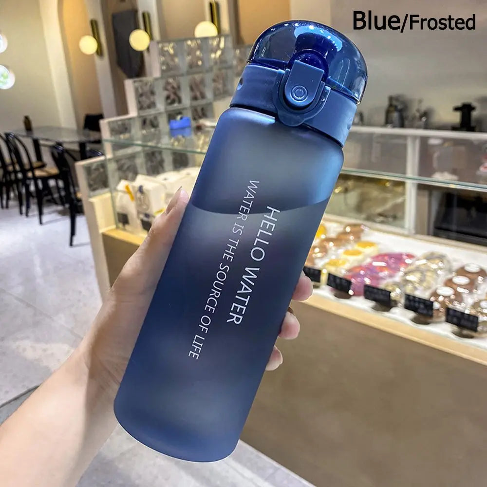 Garrafa de Água Esportiva Transparente 780ml - Porta-Garrafa de Viagem e Academia
