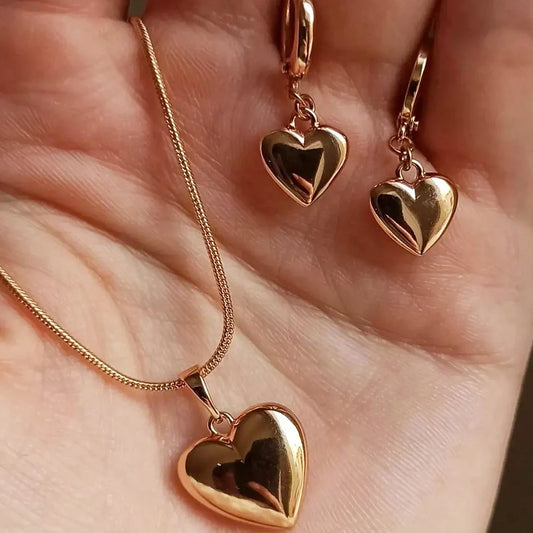 Conjunto de Joias para Mulheres - Brinco e Colar com Coração Dangle, Banho de Ouro Fosco, Simples e Elegante, para Uso Diário