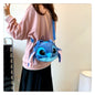 Mochila Escolar Disney Hello Kitty, Mochila de Cartum Versátil para Crianças, Mochila Infantil Charmosa para Jardim de Infância, Presente para Crianças, Mochila Kuromi e Stitch