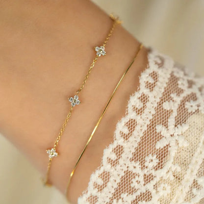 Pulseira de Prata 925 Banho de Ouro 18k com Zircônia Brilhante em Forma de Flor para Mulheres - Joias Exquisitas de Estilo Coreano
