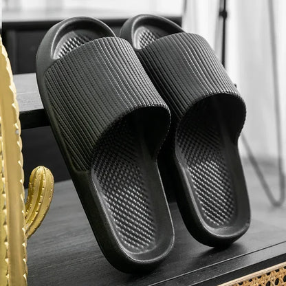 Chinelos de Banho Fashion para Homens e Mulheres - Solado Grosso EVA, Confortáveis, Anti-Deslizantes e Resistentes ao Uso