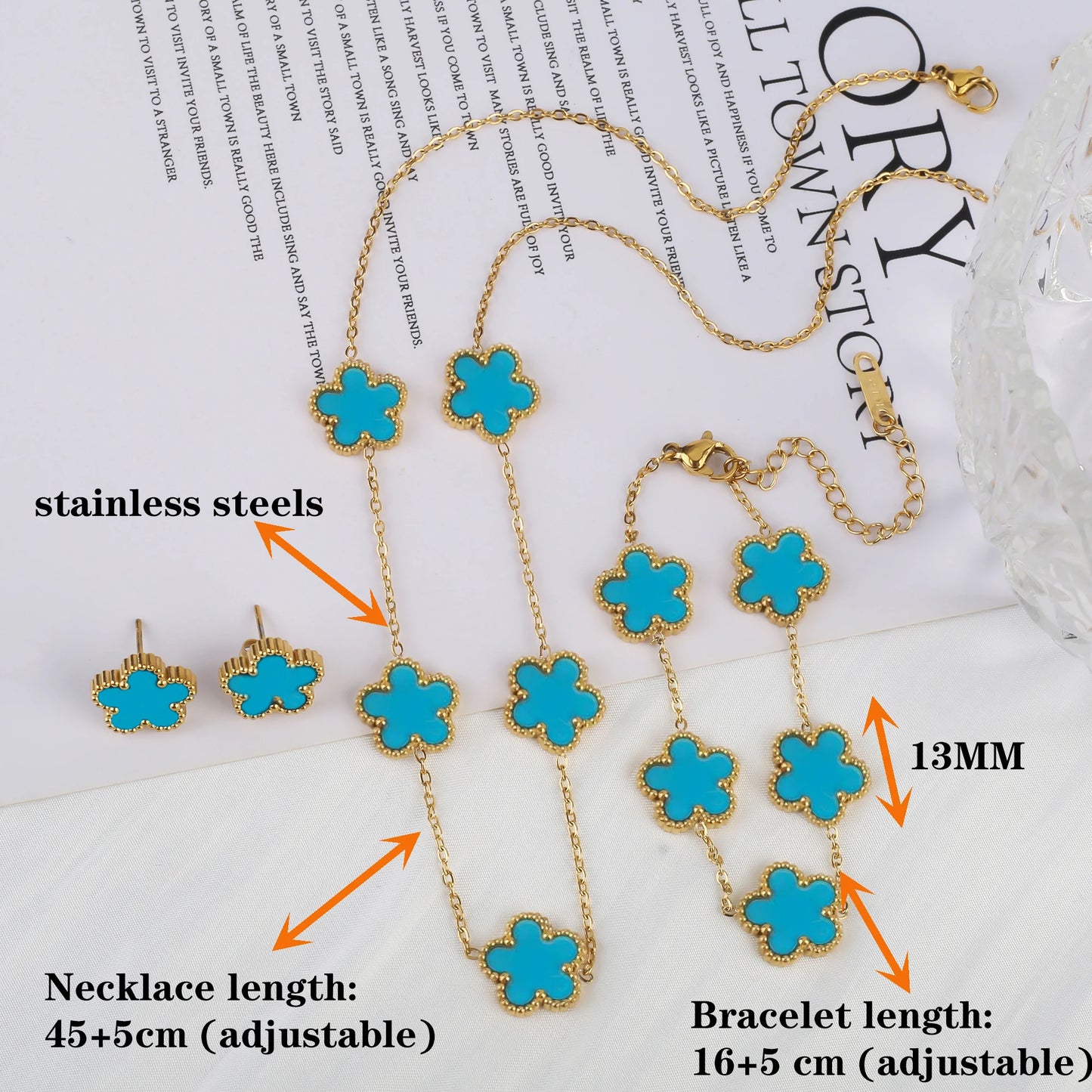 Conjunto de Joias Femininas 18k Banho de Ouro - Colar, Brincos e Pulseira com Flor de Cinco Pétalas para Festa e Uso Diário