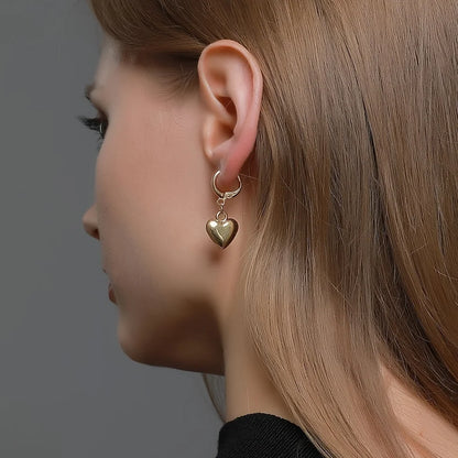 Conjunto de Joias para Mulheres - Brinco e Colar com Coração Dangle, Banho de Ouro Fosco, Simples e Elegante, para Uso Diário