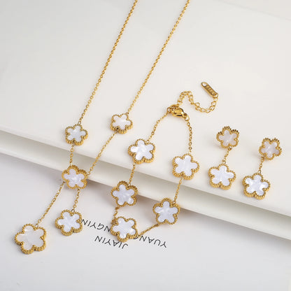 Conjunto de Joias Femininas 18k Banho de Ouro - Colar, Brincos e Pulseira com Flor de Cinco Pétalas para Festa e Uso Diário